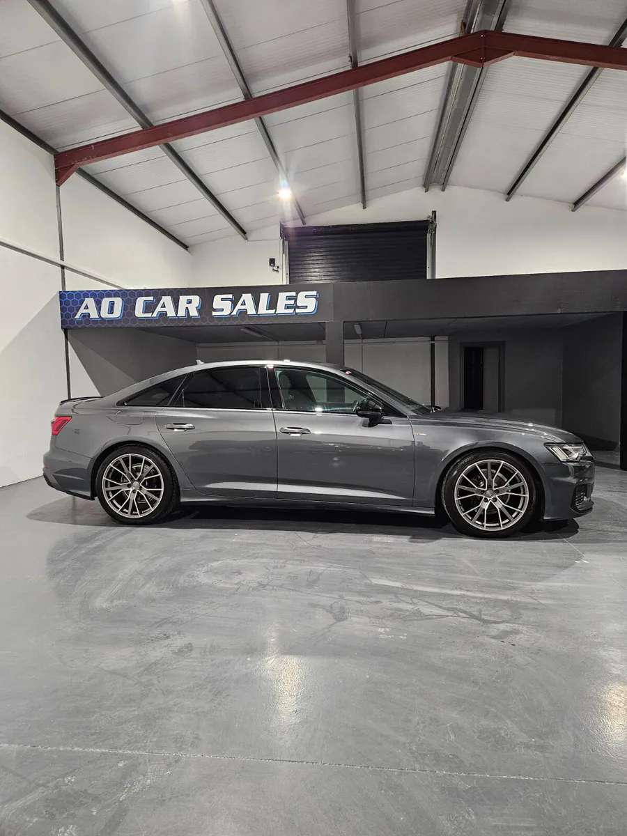 Audi A6 2019 2.0 tdi s-line black edition spec - Image 4