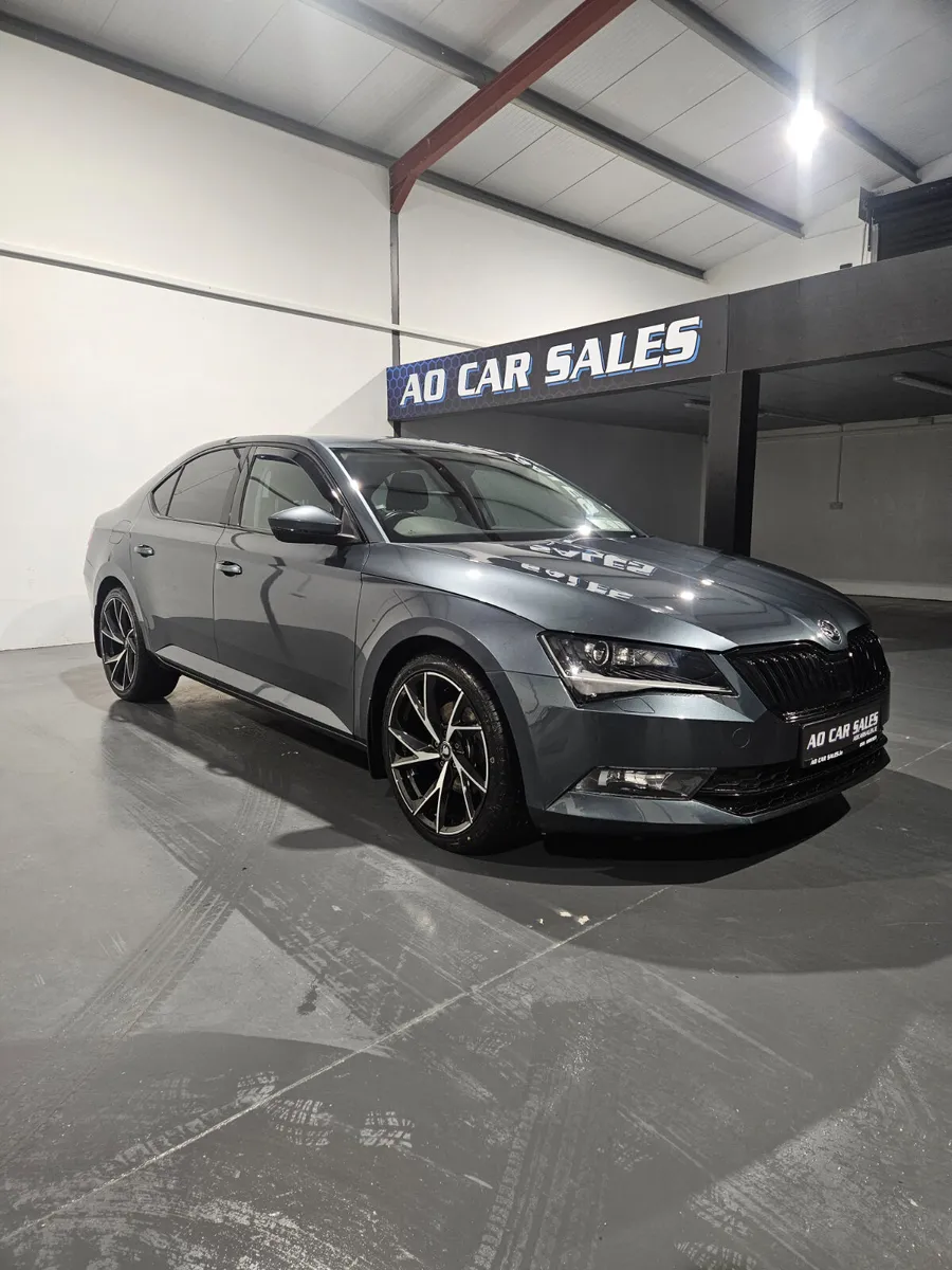 Skoda Superb 2018 2.0 tdi ambition - Image 1