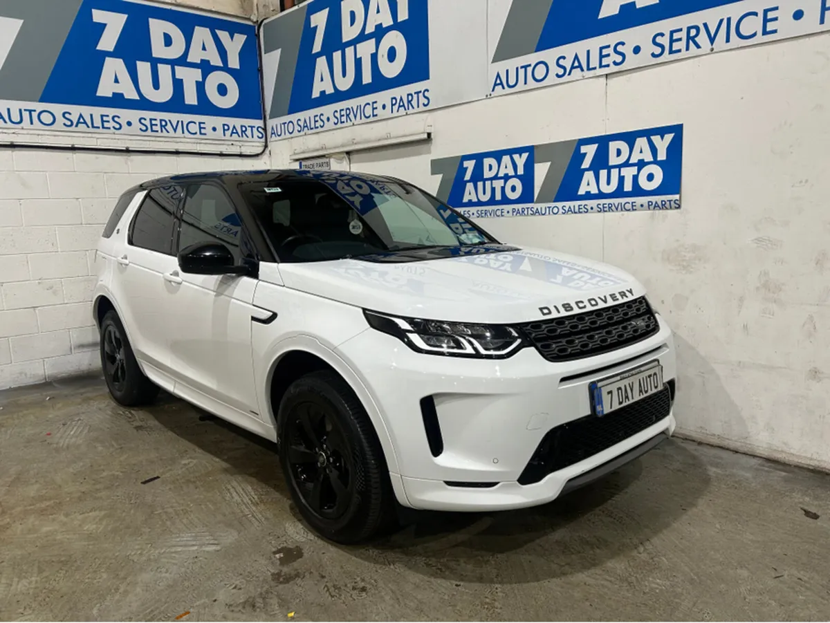 Land Rover Discovery Sport R-DYNAMIC 2.0 ED4 - Image 1