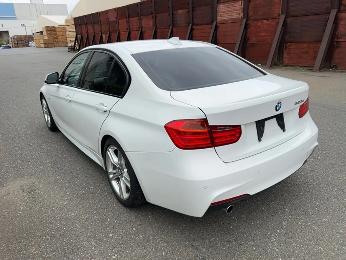 BMW 3-Series 320D M-SPORT SALOON 2.0 DIESEL AUTOMA - Image 2