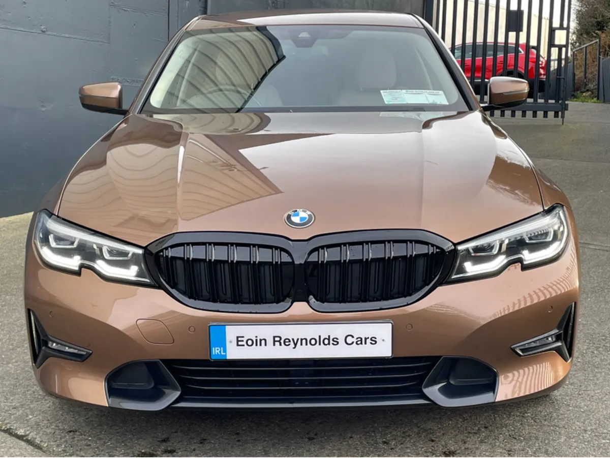 BMW 3-Series 330E SPORT PHEV 4DR AUTO LOW KMS! - Image 2