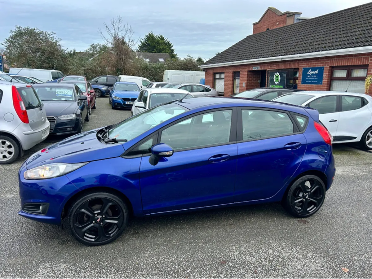 Ford Fiesta MCA ZETEC 1.25 60PS M5 4DR - Image 4