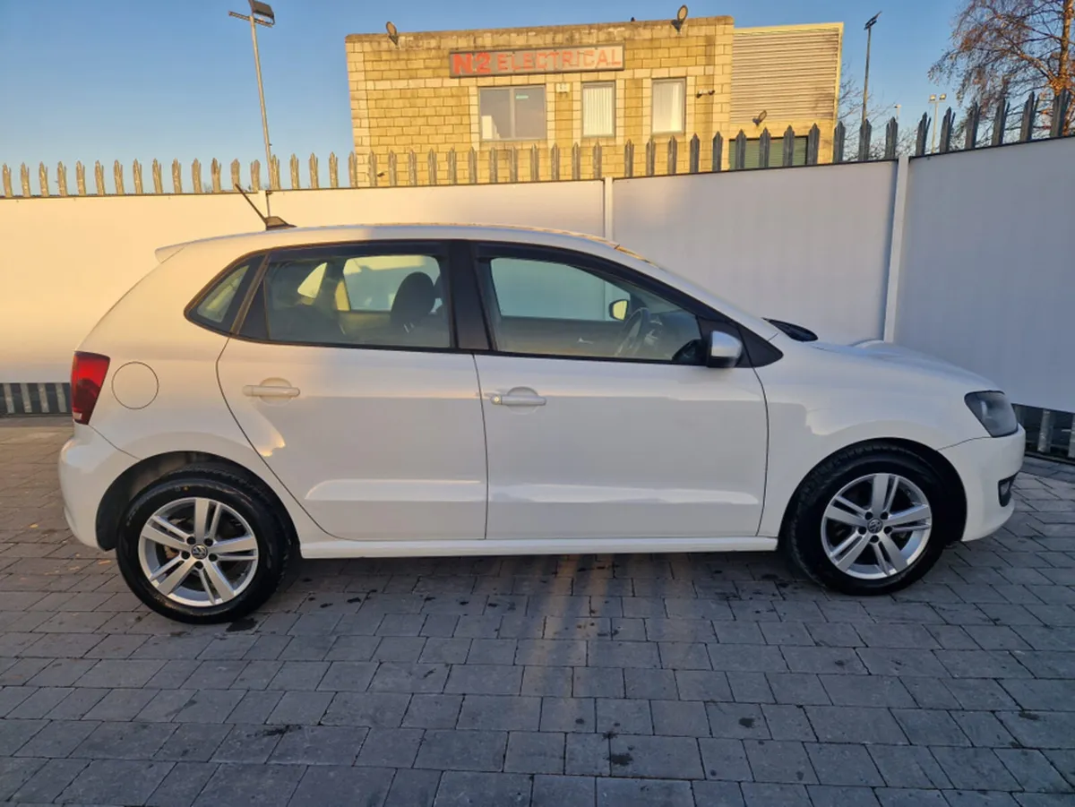 Volkswagen Polo 1.2 TSI AUTO - Image 4