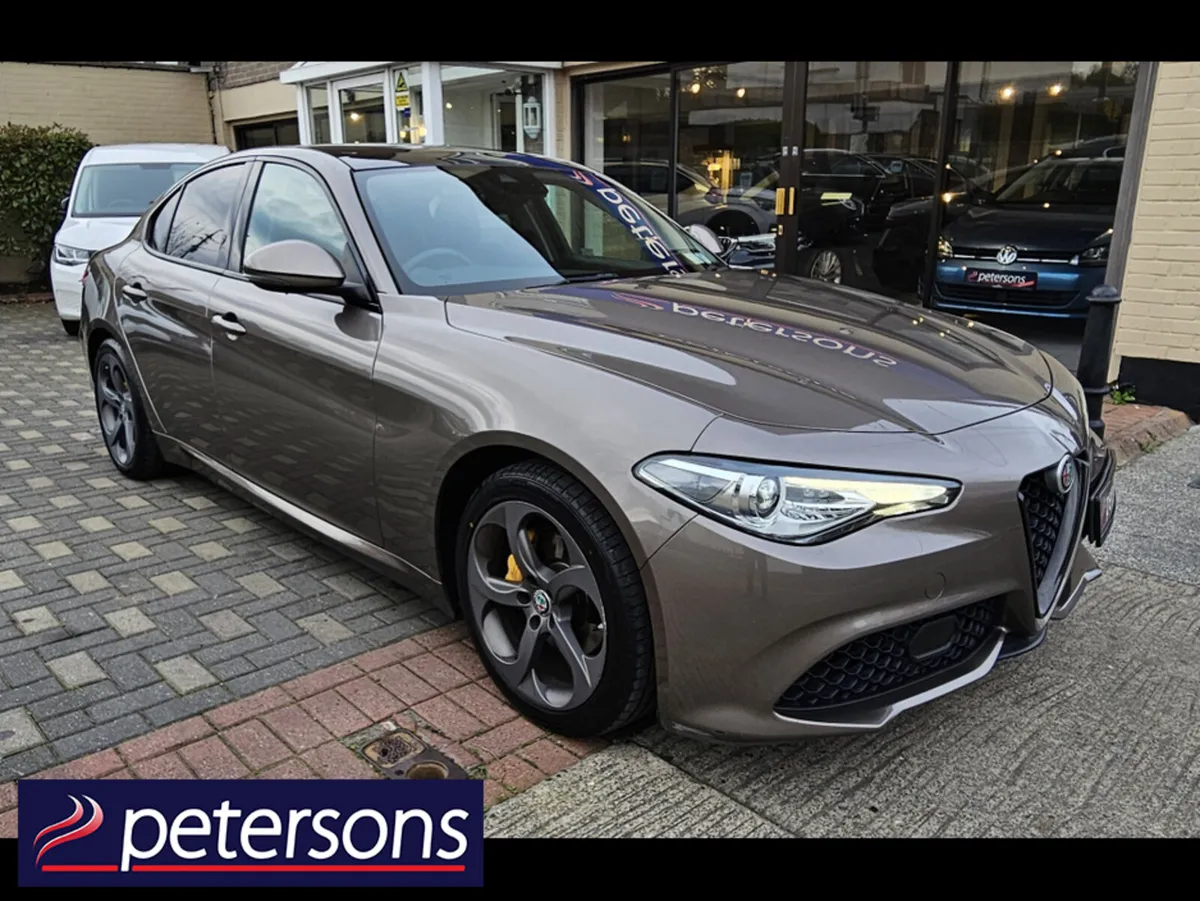 Alfa Romeo Giulia 2.2 TD SPECIALE 180BHP AUTOMATIC - Image 3