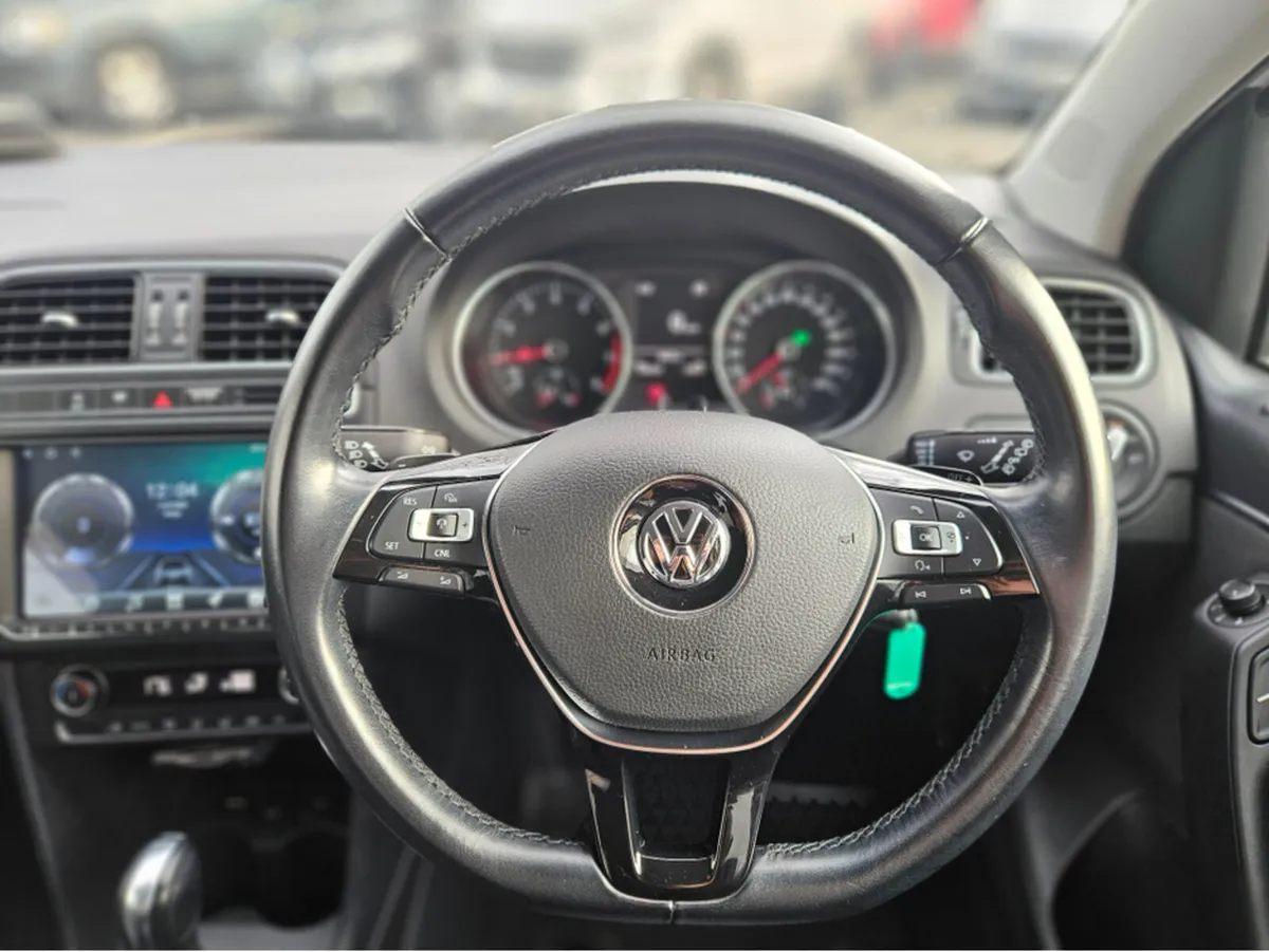 Volkswagen Polo 1.2 AUTO - Image 4
