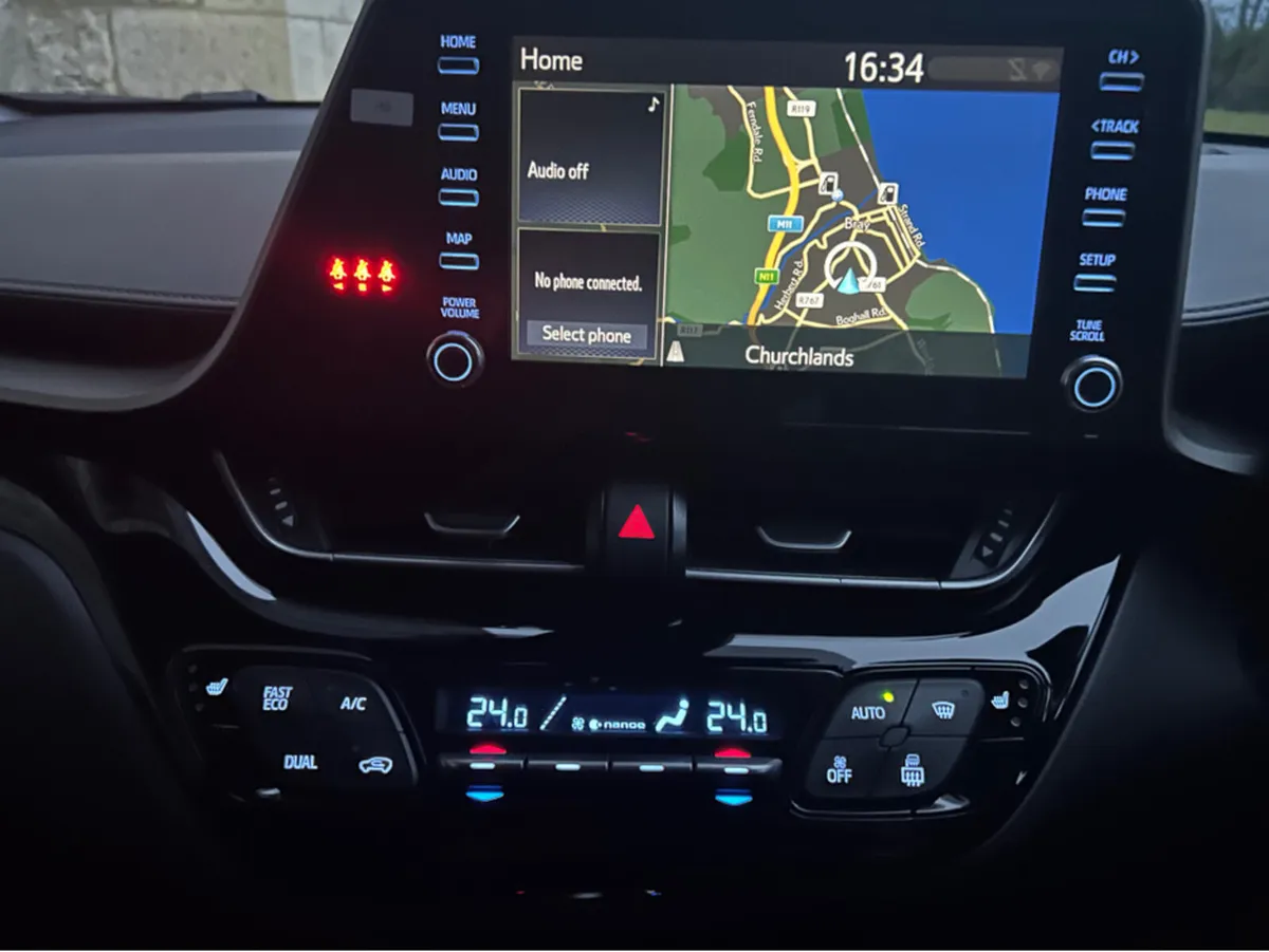 Toyota C-HR 1.8 HYBRID SOL 4DR AUTO - Image 3