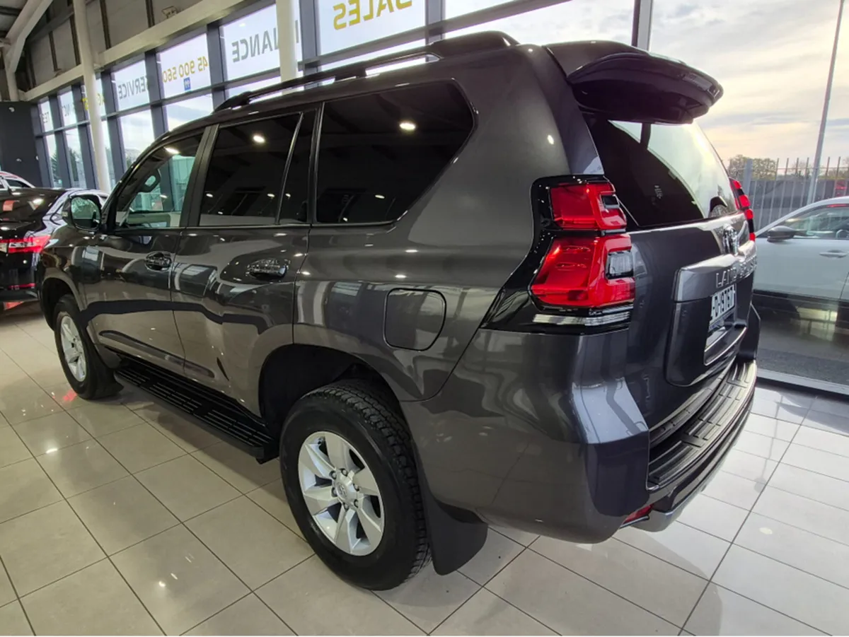 Toyota Land Cruiser LWB C COMMERCIAL AUTO - Image 4