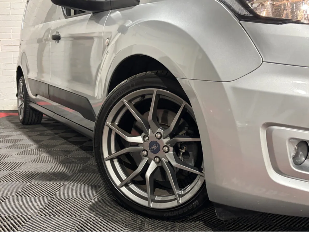 Ford Transit Connect 2023 1.5 LWB HP TREND PLUS VA - Image 2