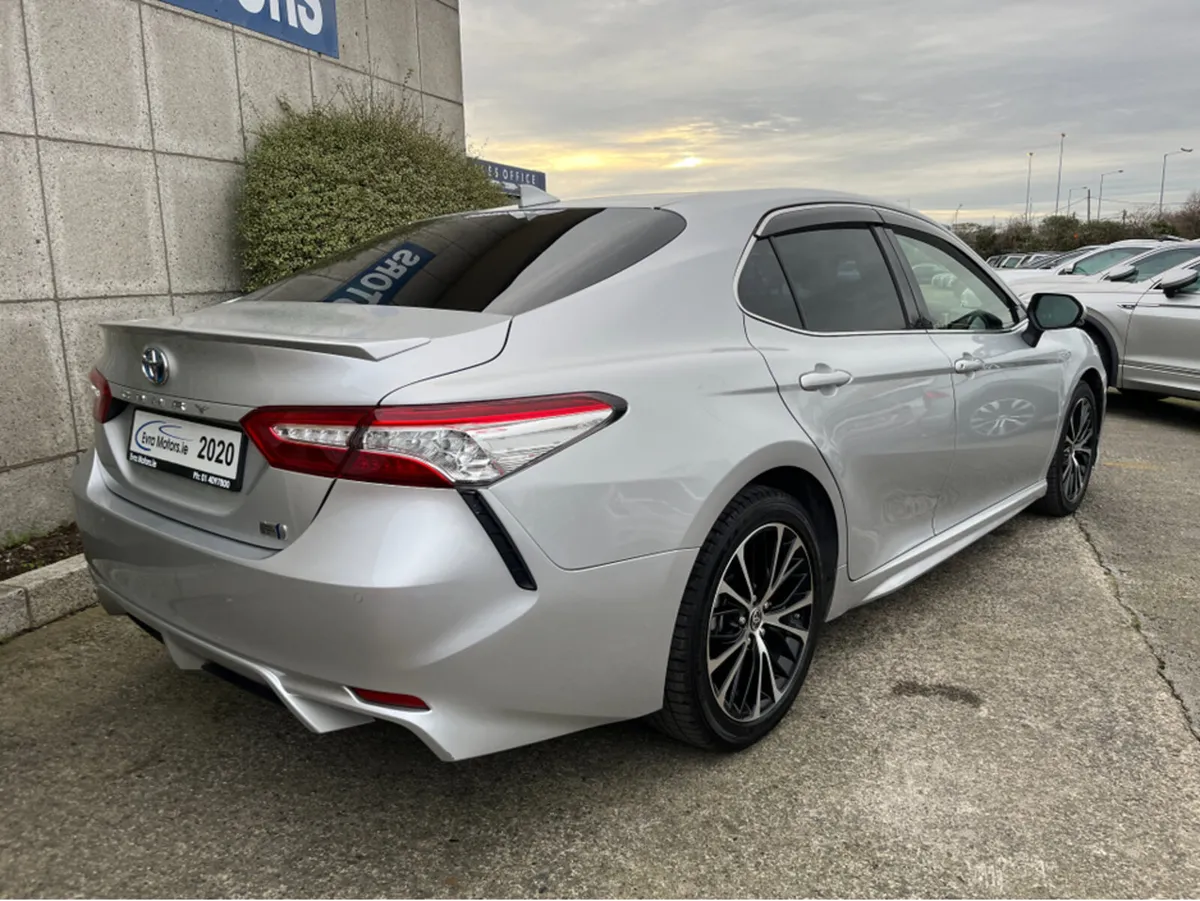 Toyota Camry WS AUTOMATIC HYBRID 2.5 PETROL //HIGH - Image 4