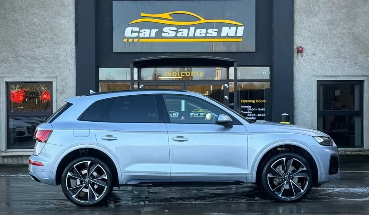 2.0 TDI 40 S line SUV 5dr Diesel S Tronic quattro - Image 3