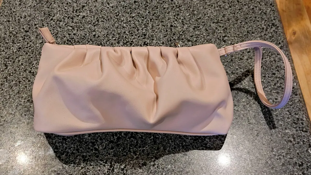 Two Ladies Handbags (New). - Image 3