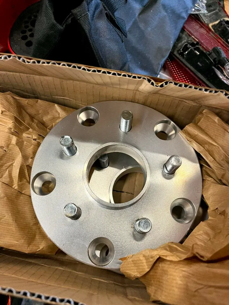 Wheel adapter ford transit custom to Bmw alloys - Image 4