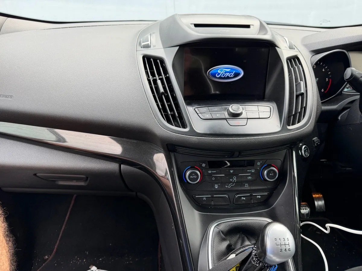 Ford Kuga 4 seater commercial - Image 3