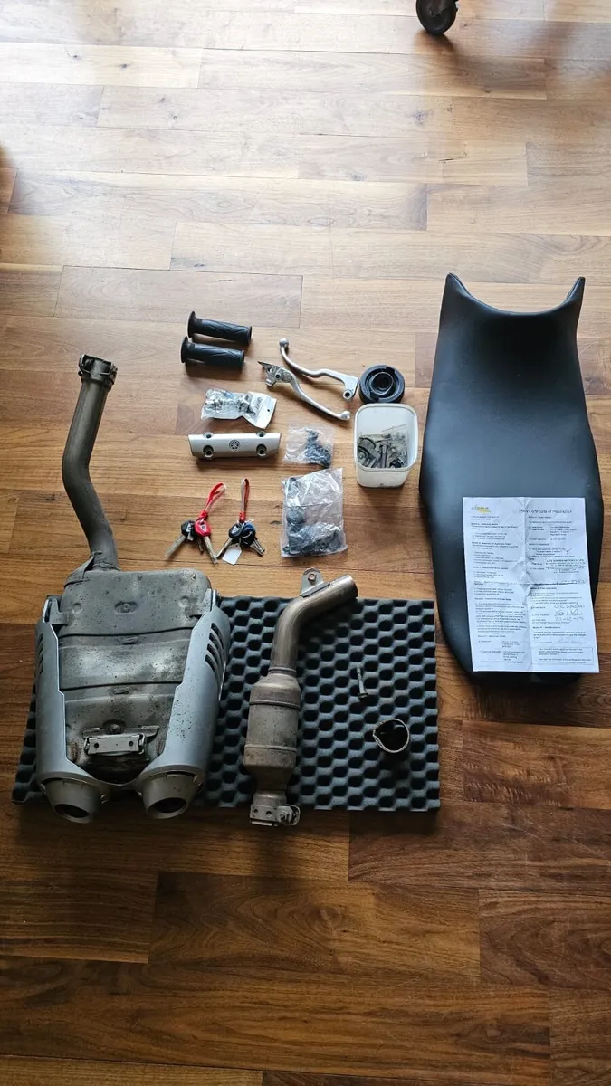 Yamaha S2 FZ6 2009 only 17K miles - Image 4