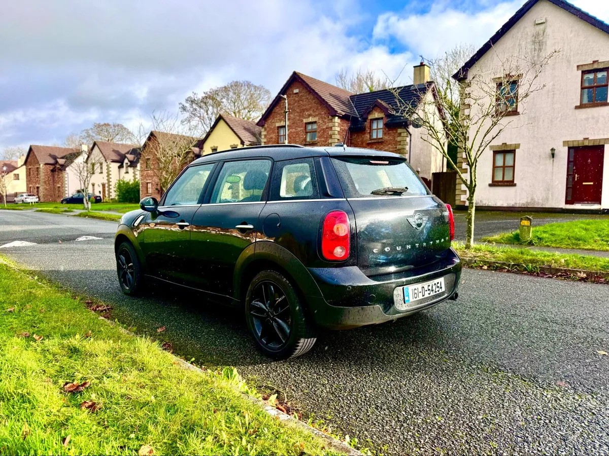 Mini Cooper Countryman 2016 – Petrol – Automatic – - Image 3