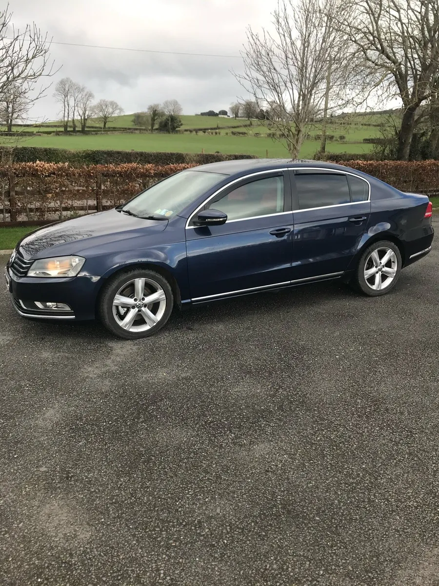 Volkswagen Passat - Image 1