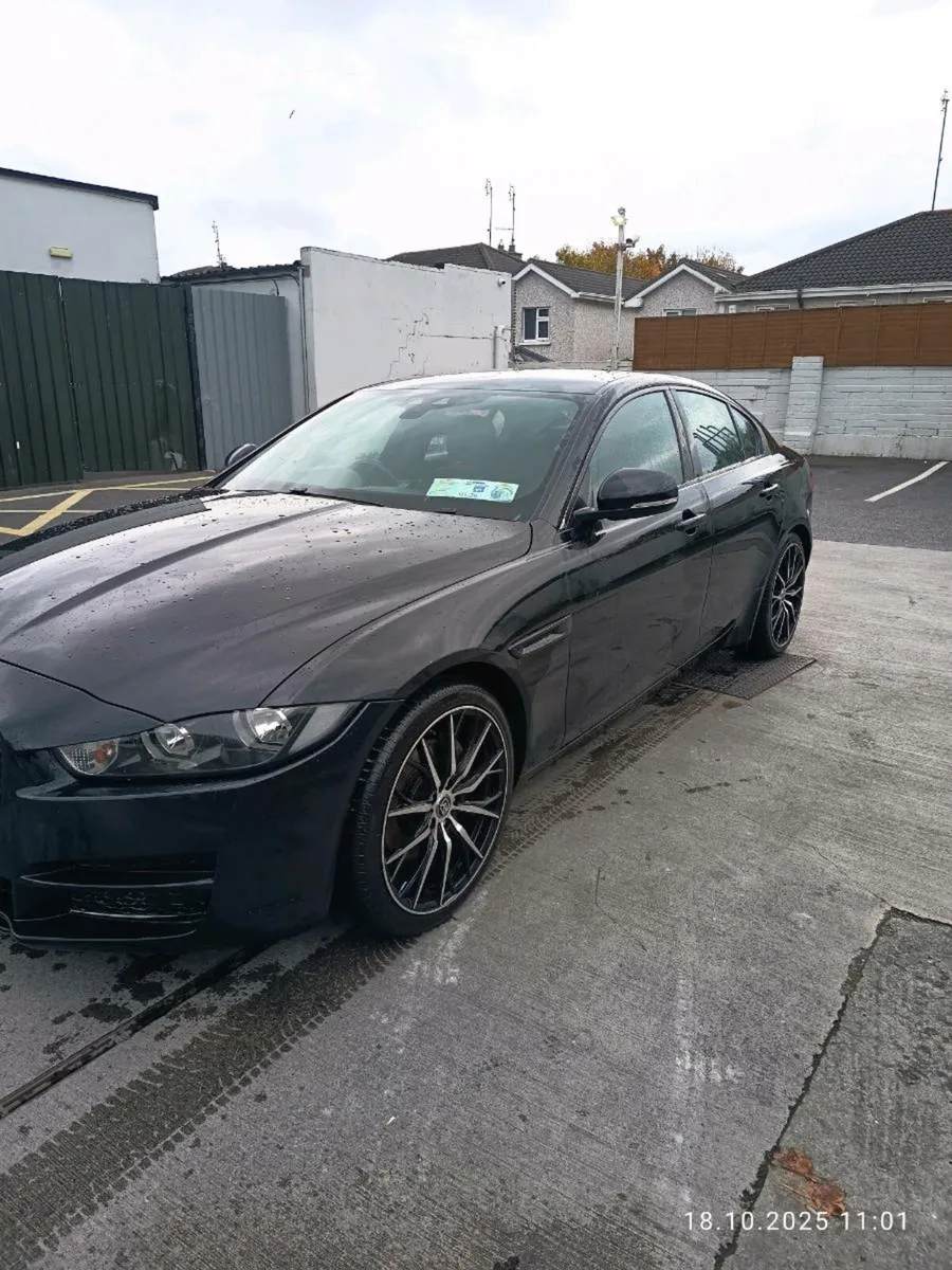 Jaguar XE 2016 - Image 3