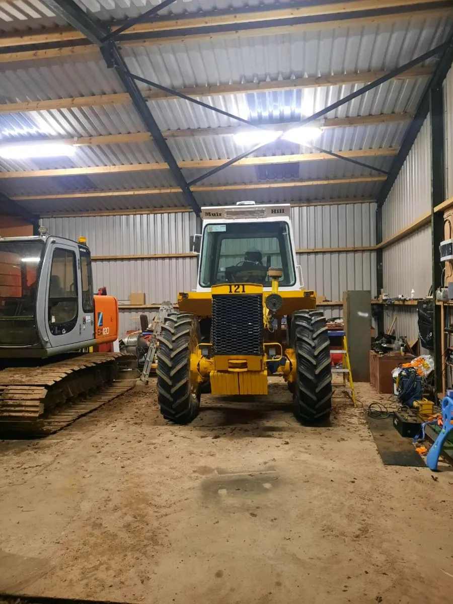 Muir Hill 121 - Image 3