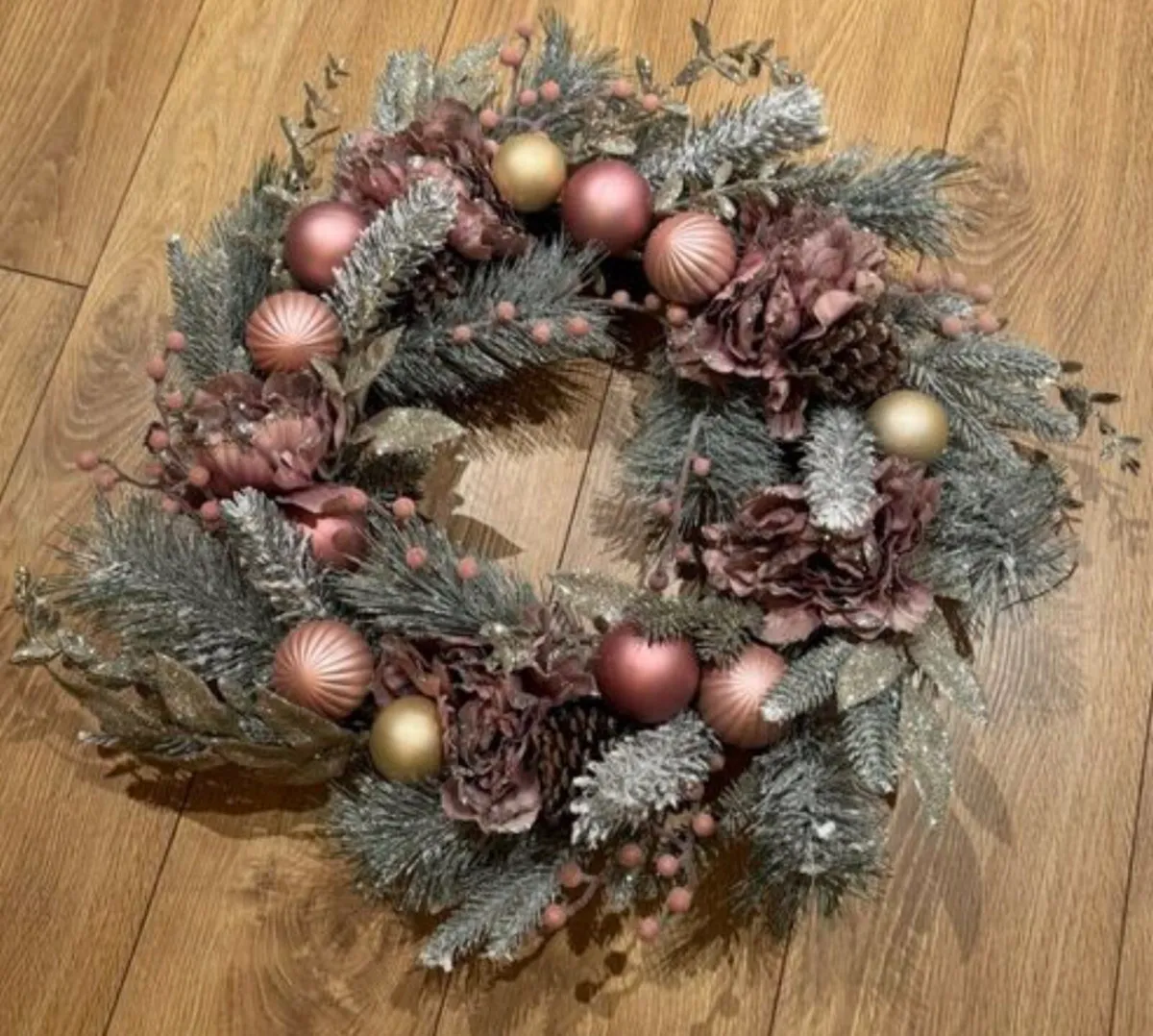 Large Christmas Wreath pink, gold, champagne - Image 1