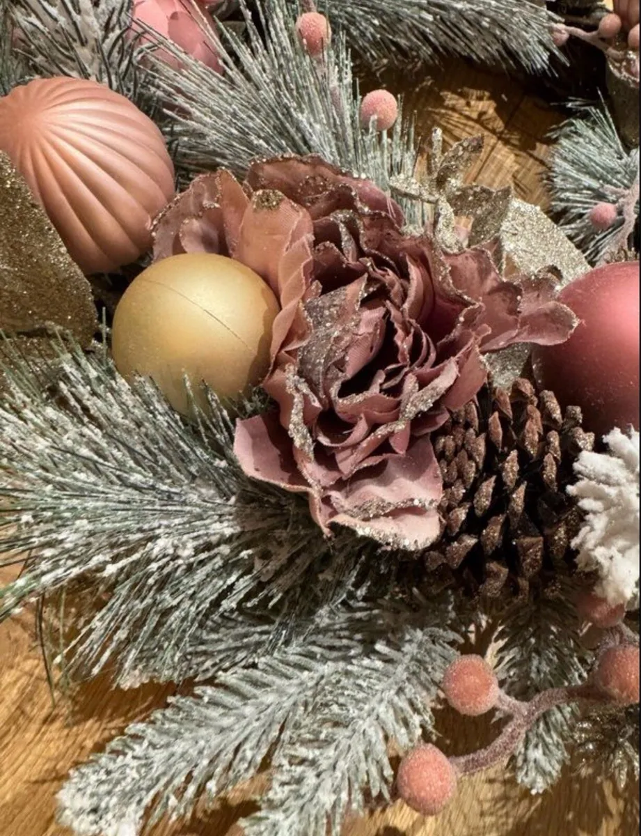 Large Christmas Wreath pink, gold, champagne - Image 2
