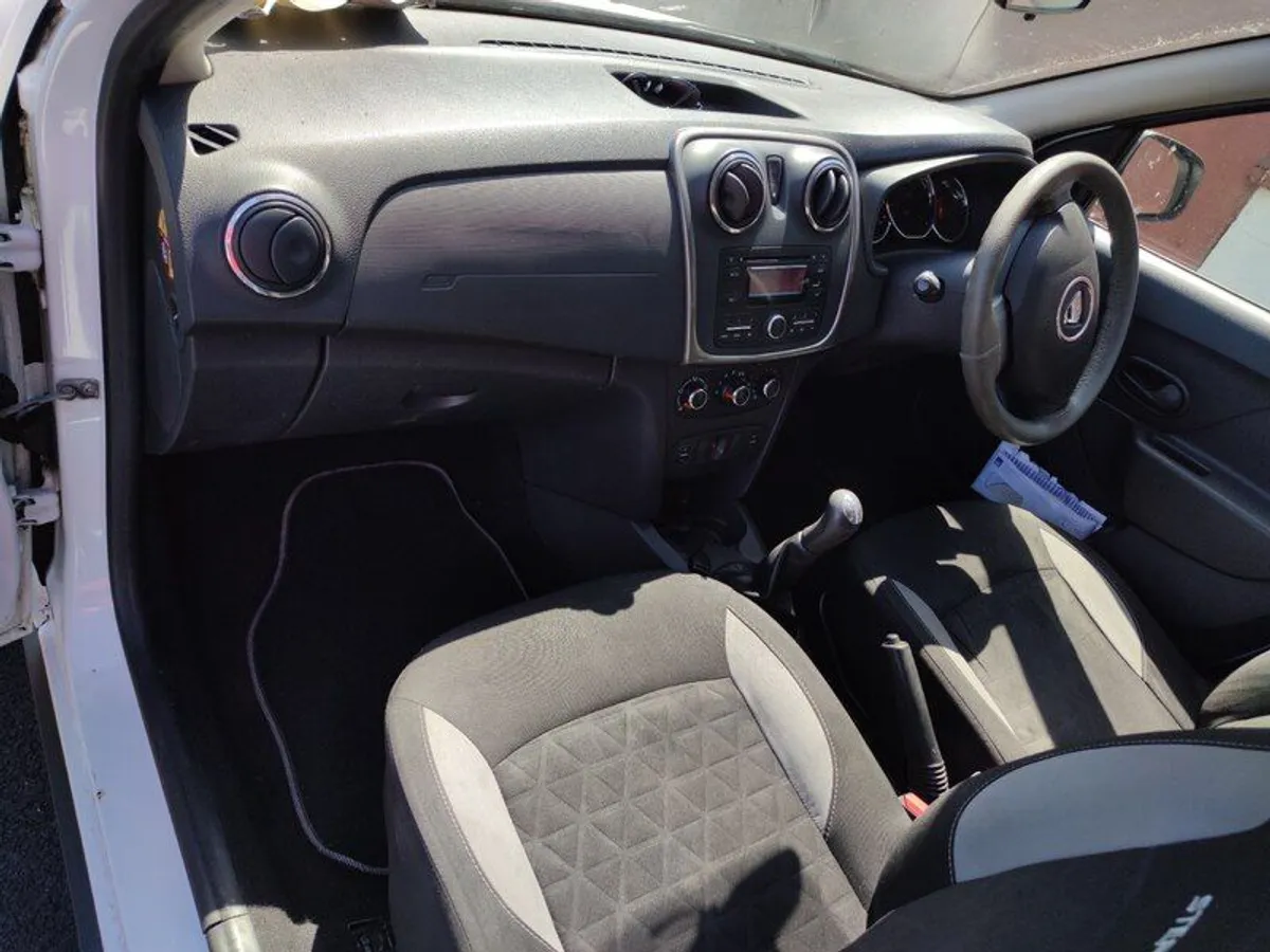2015 Dacia Sandero Stepway dci - Image 4