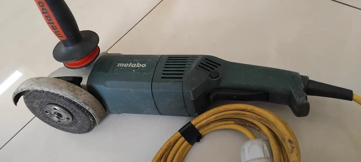 Metabo WA 14-125 Ergo 125mm Grinder 110v - Image 2