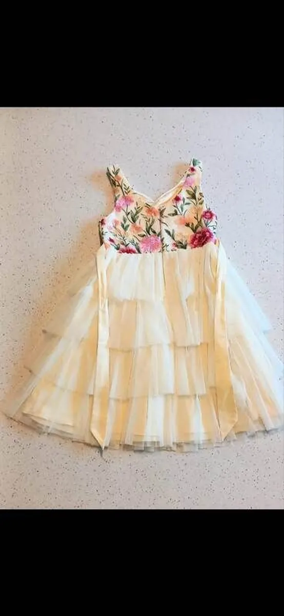 Beautiful Girls Silk Floral Dress (Age 8-10) - Image 2