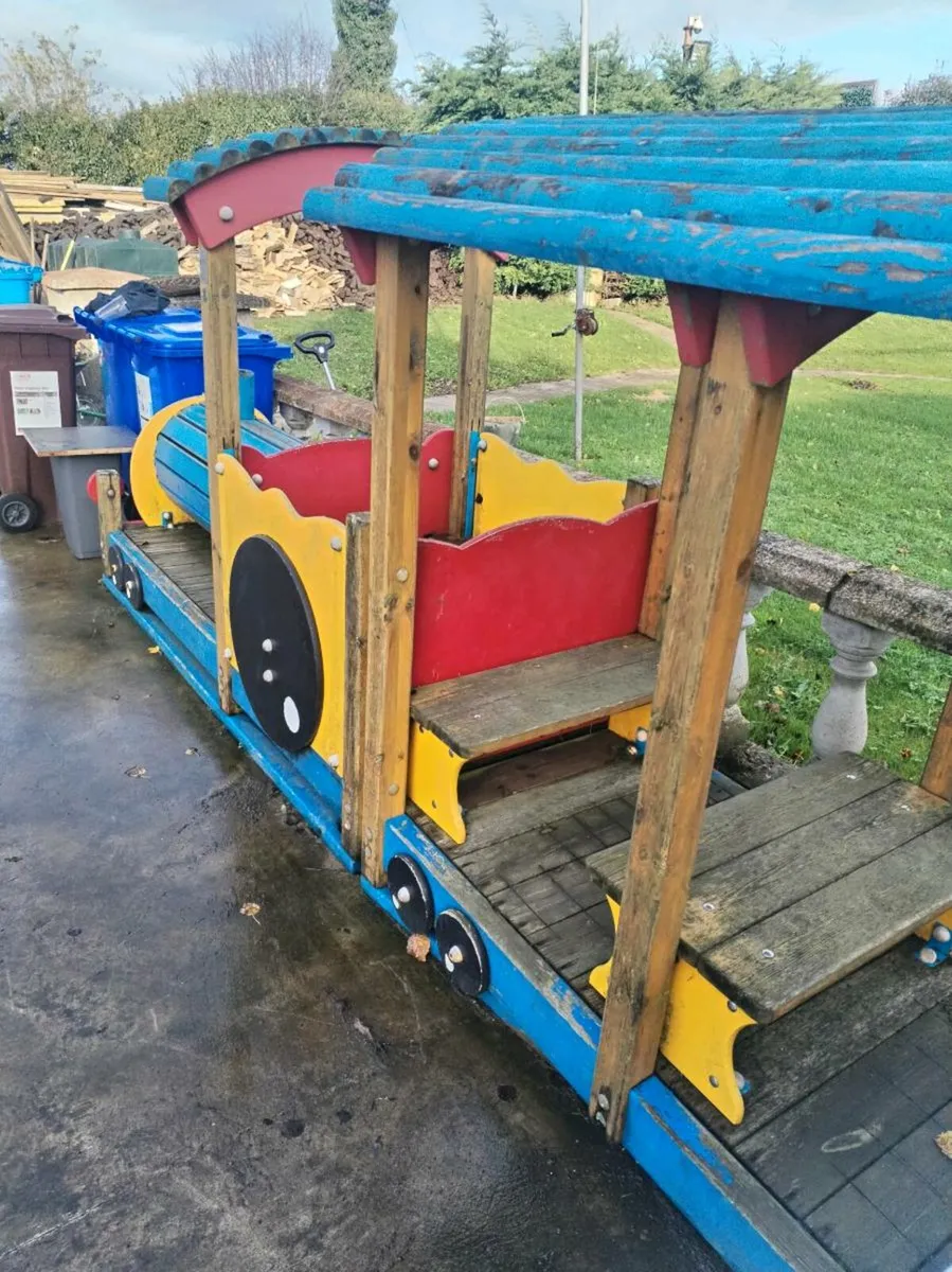 Playground train - Image 3