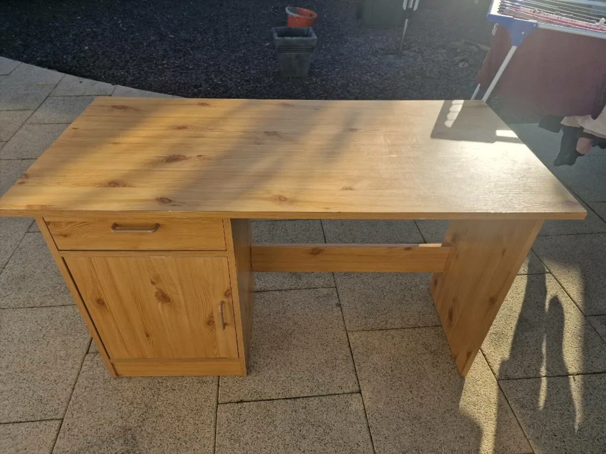 Desk - Image 1