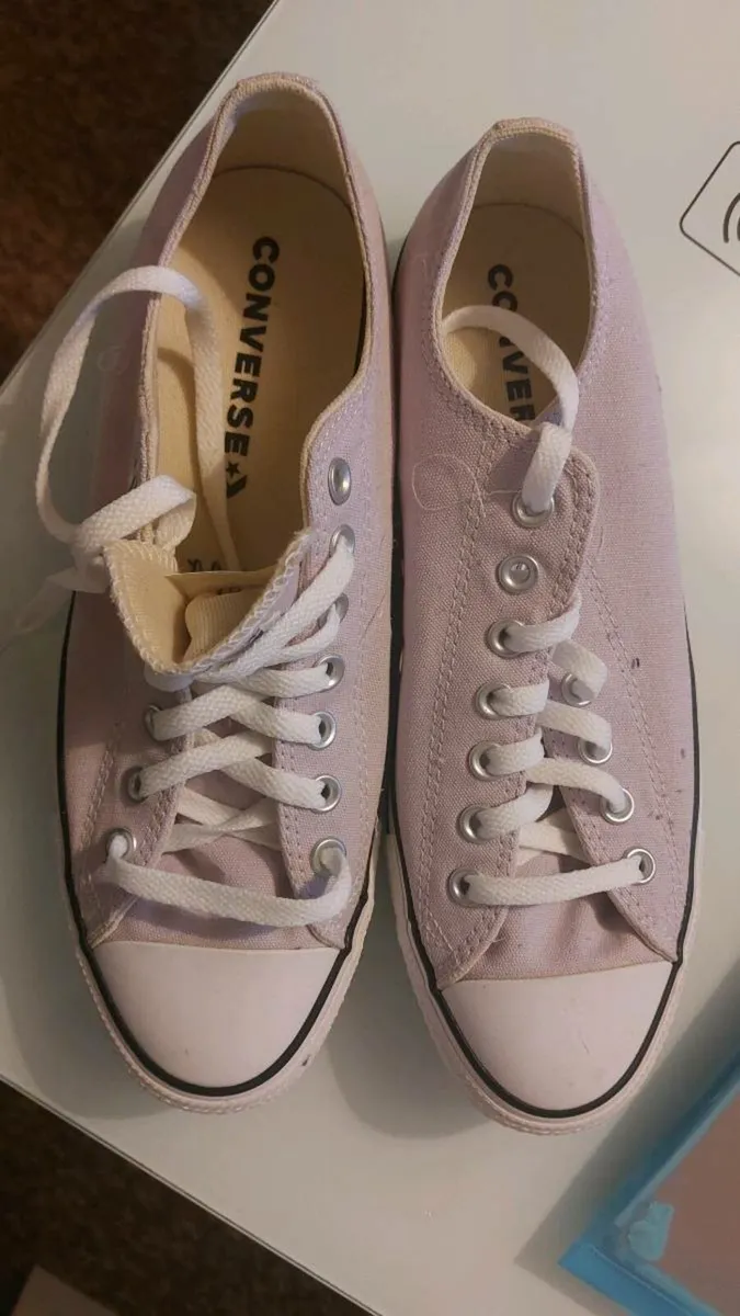 New Converse Low Tops - Image 2
