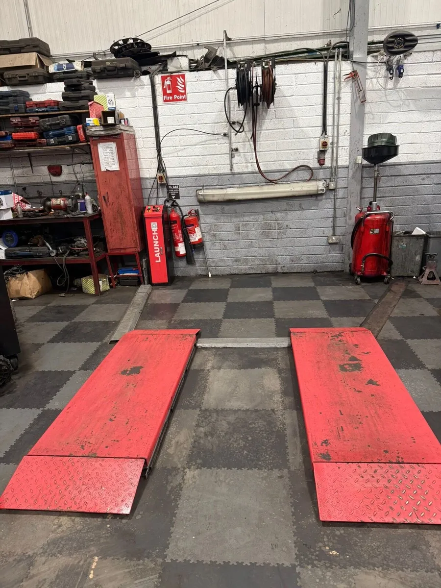 Garage scissor lift ramp - Image 2