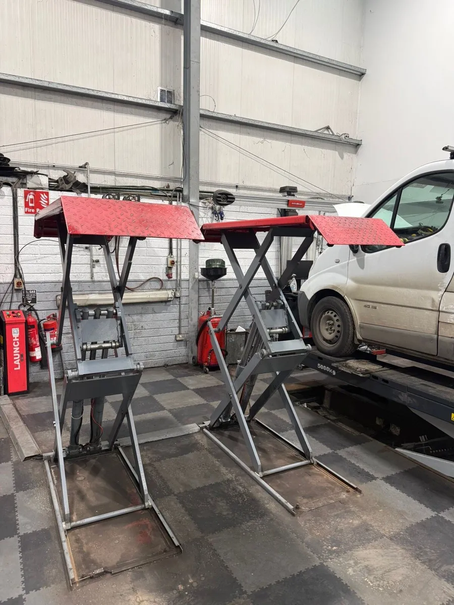 Garage scissor lift ramp - Image 3