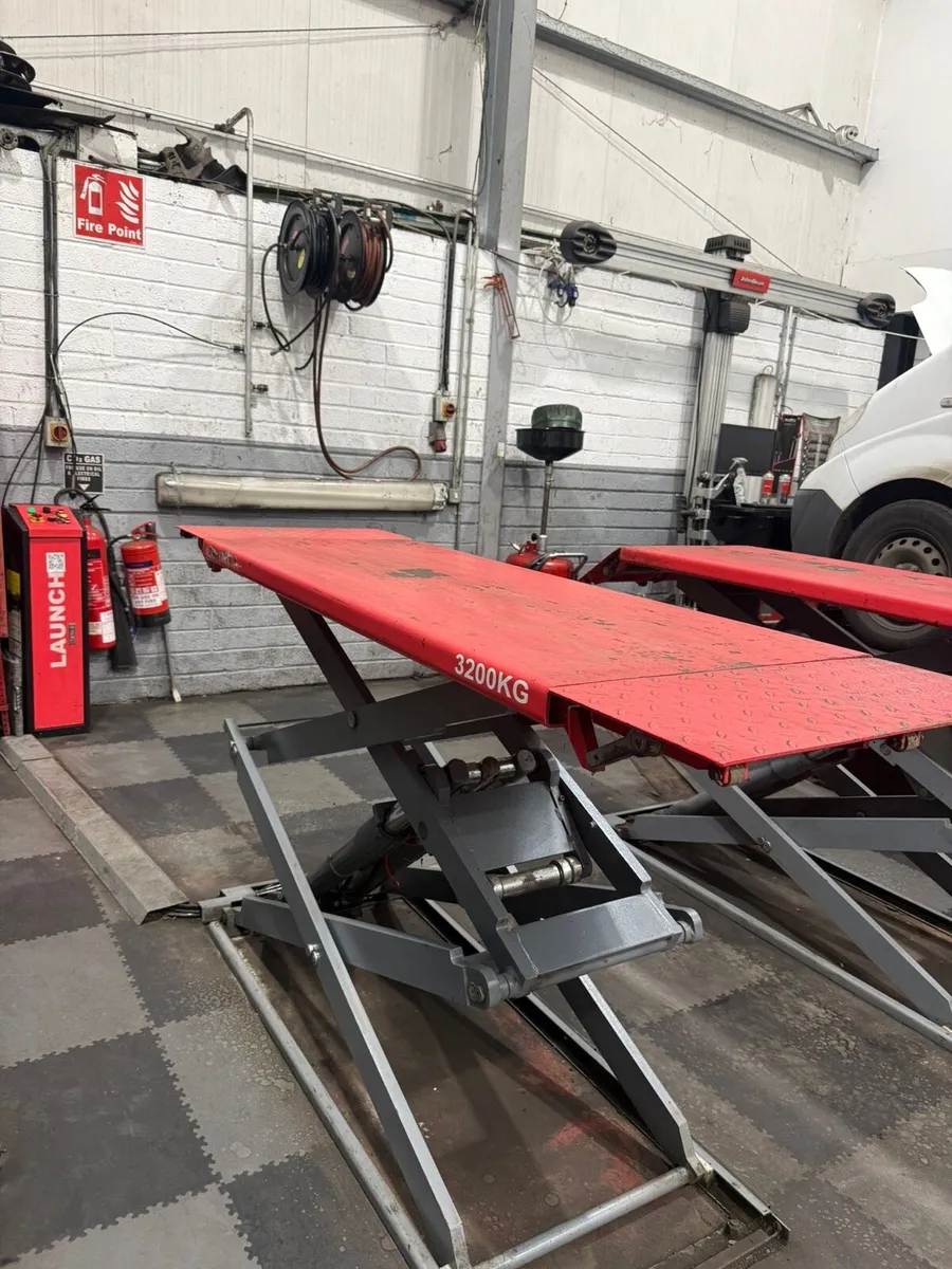 Garage scissor lift ramp - Image 4