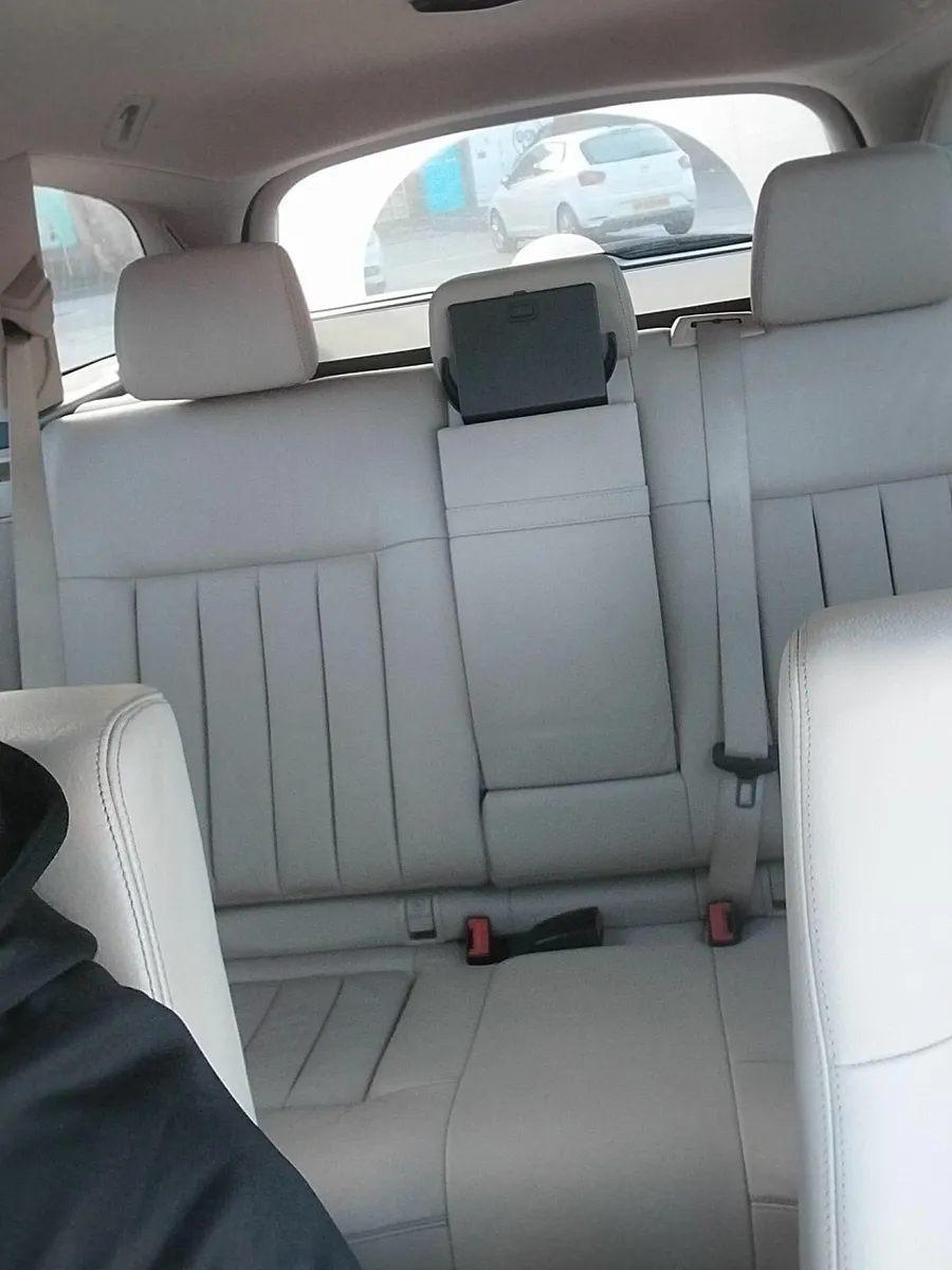 Mercedes-Benz E-Class 2015 - Image 3