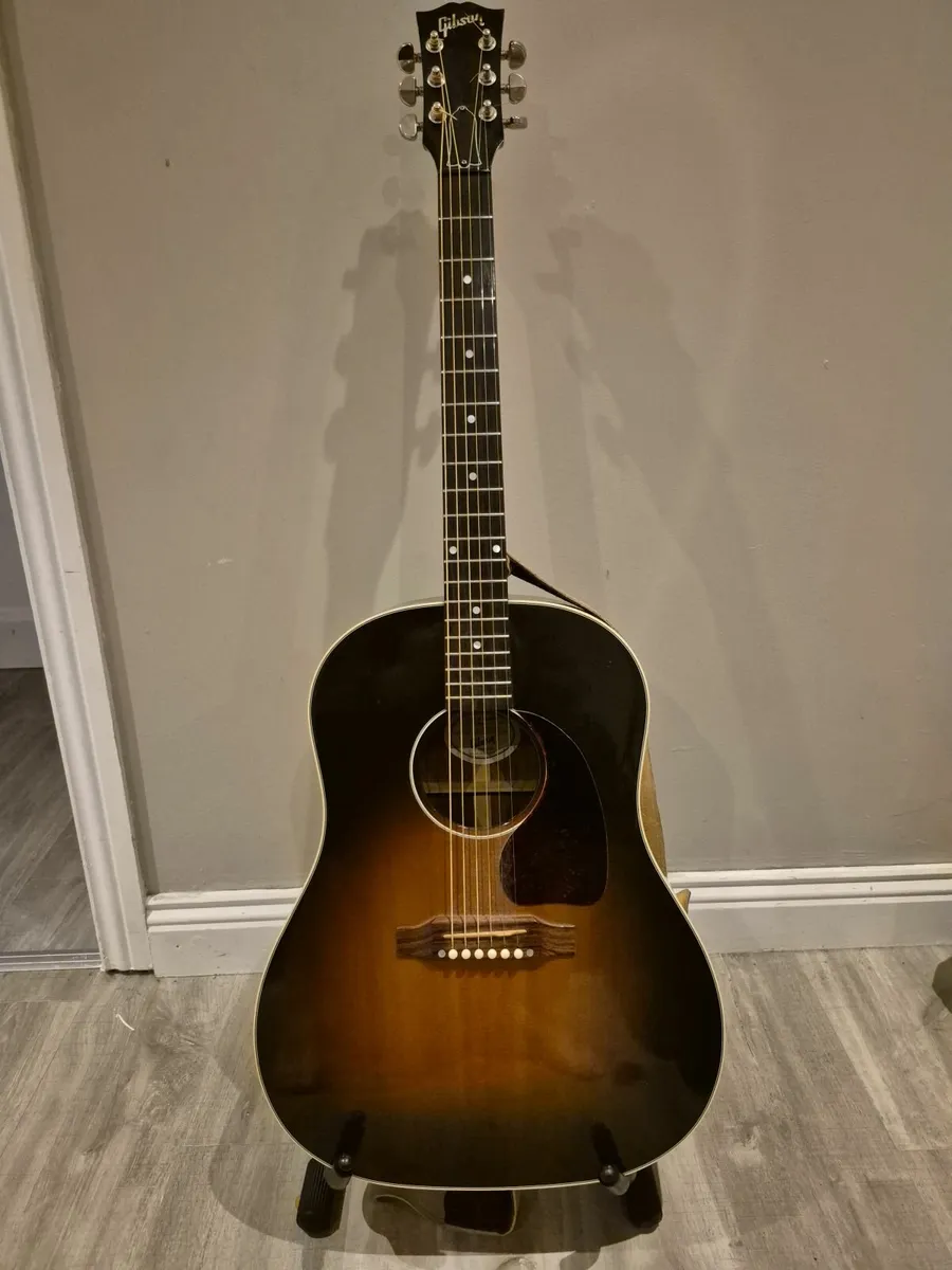 Gibson J45 Standard Guitar - Image 1