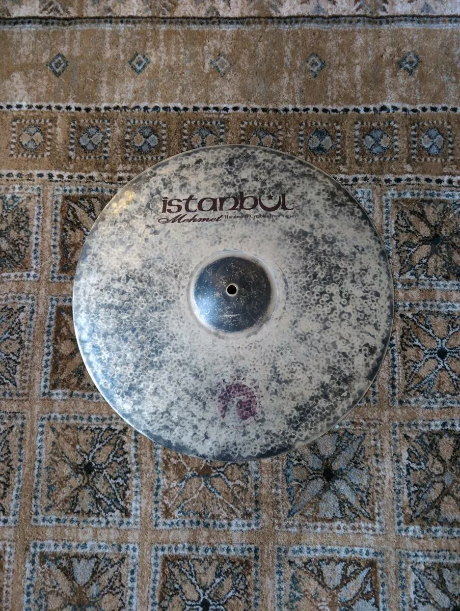 18 inch crash cymbal - Image 1