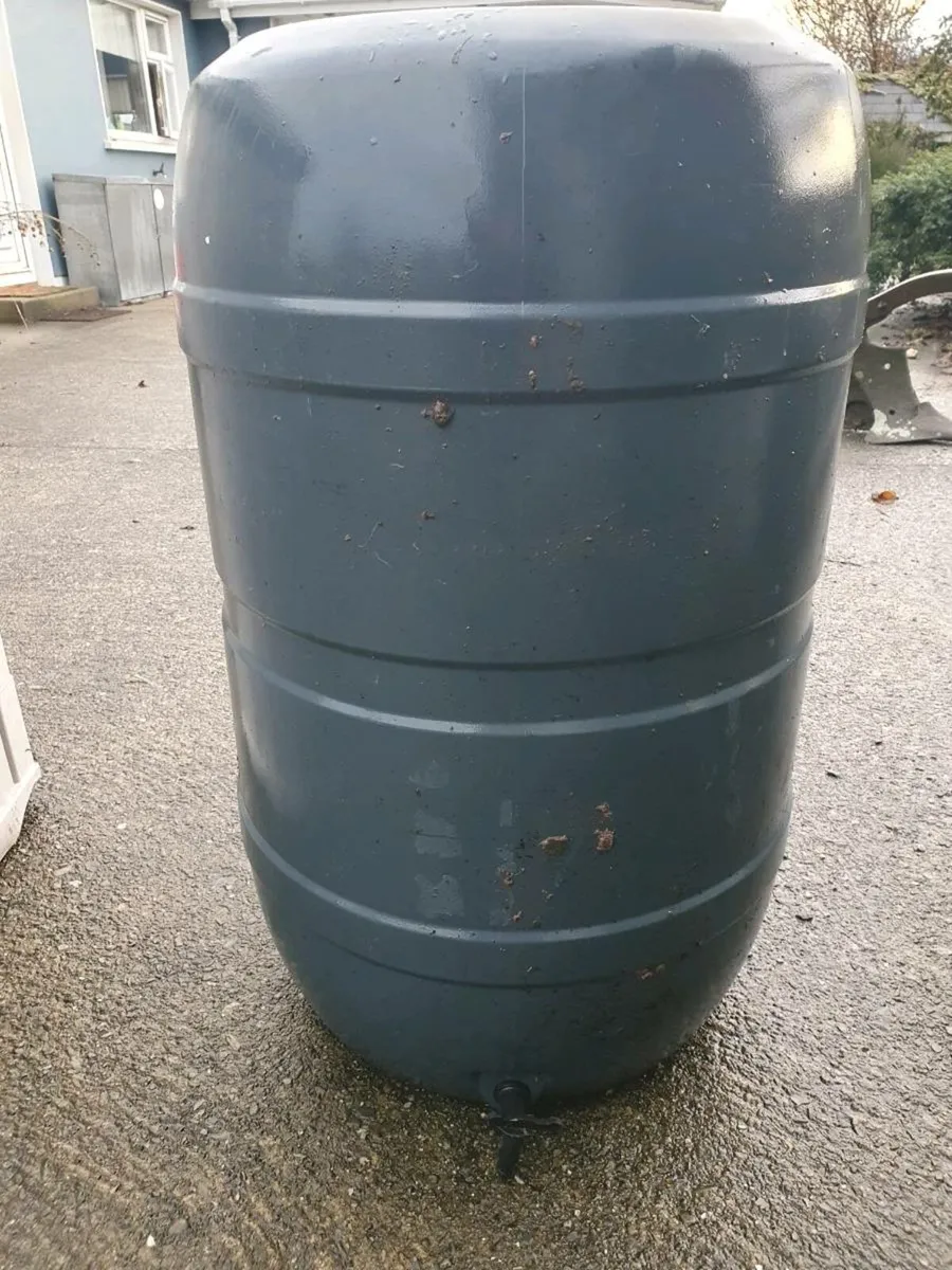 Water storage - Image 1