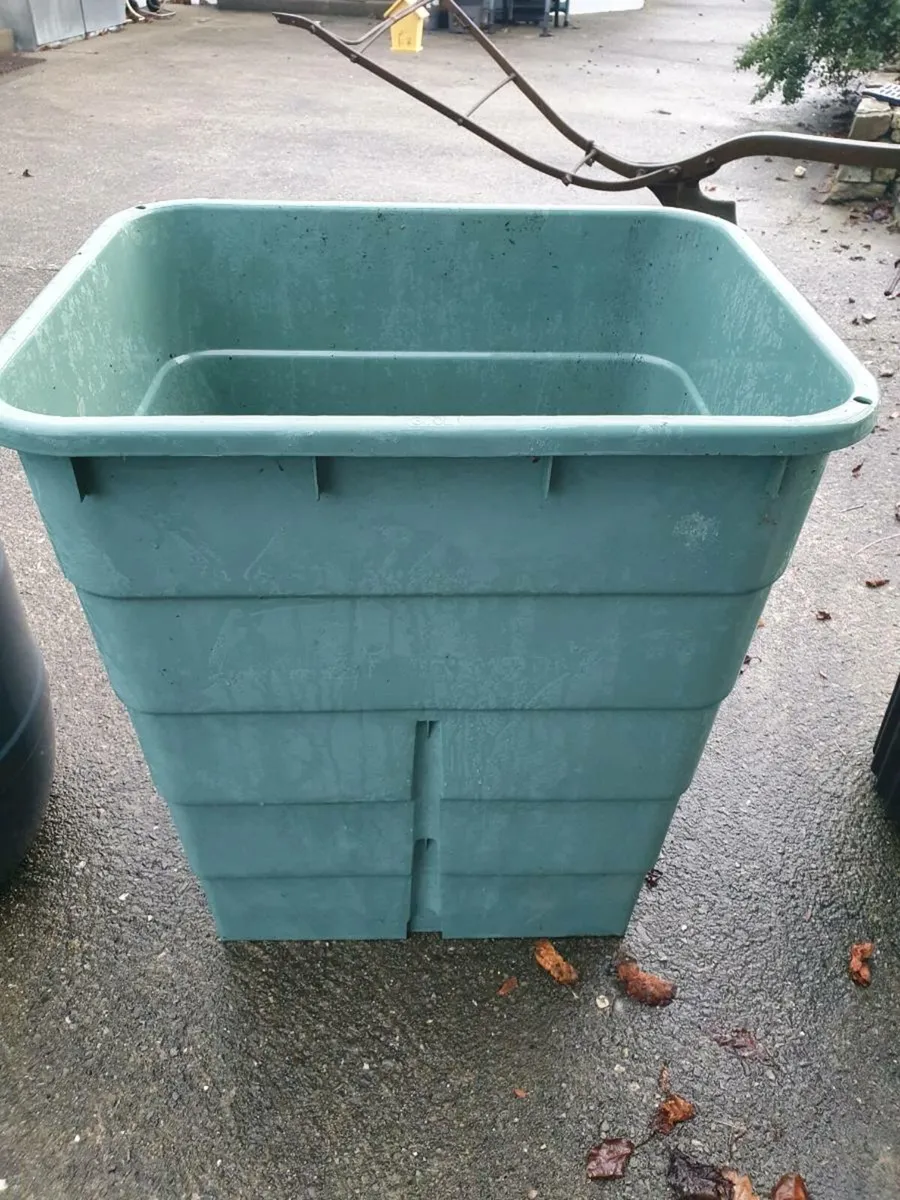 Water storage - Image 1