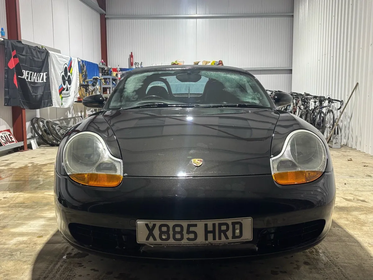 2000 Porsche Boxster 2.7 Manual - Image 3