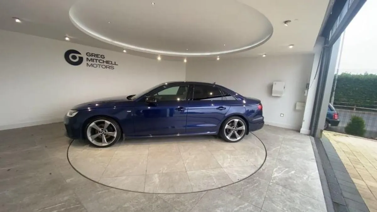 Audi A4 35 TDI Black Edition 4dr S Tronic - Image 4