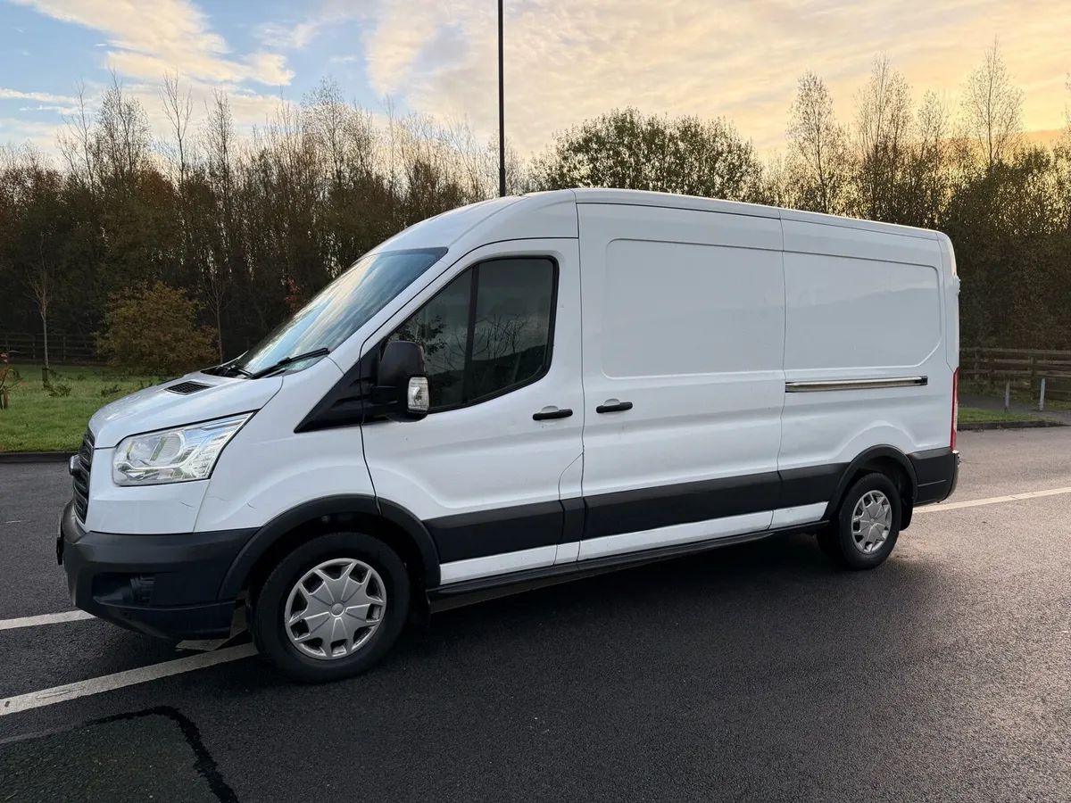 Ford Transit - Image 4