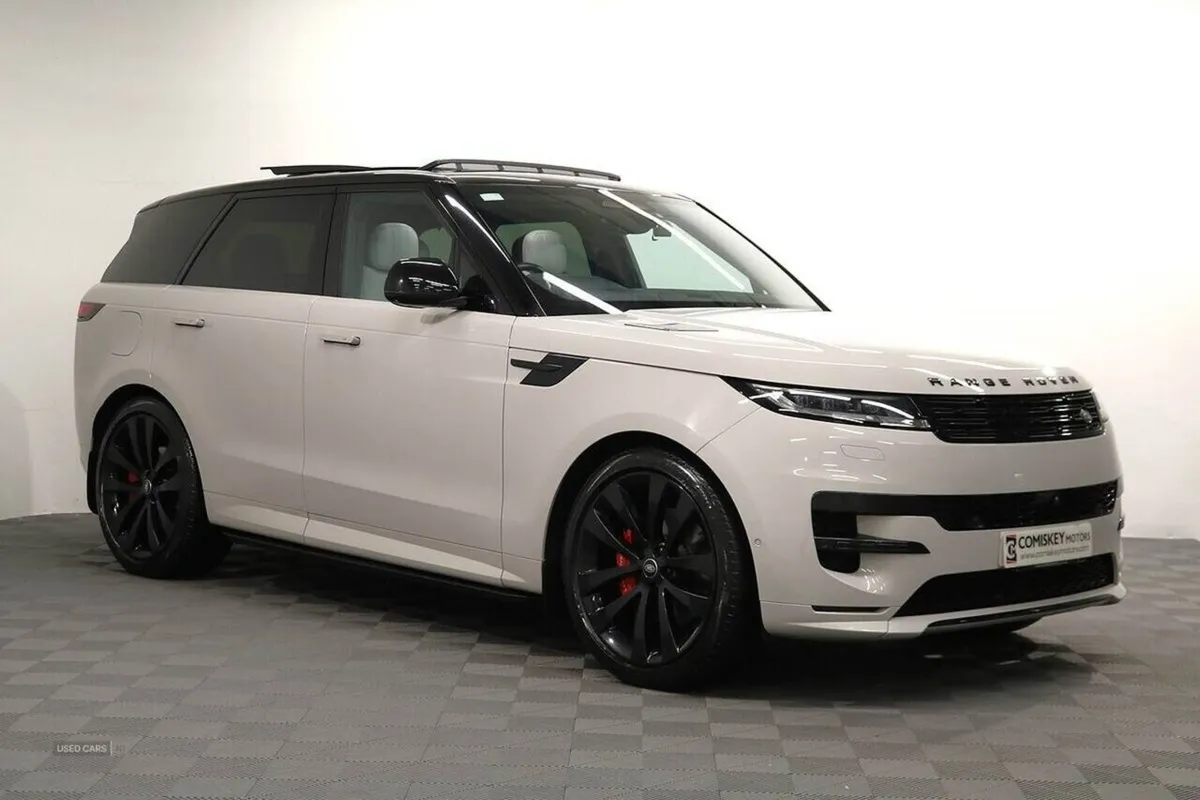 Land Rover Range Rover Sport D300 Mhev Dynamic SE - Image 1