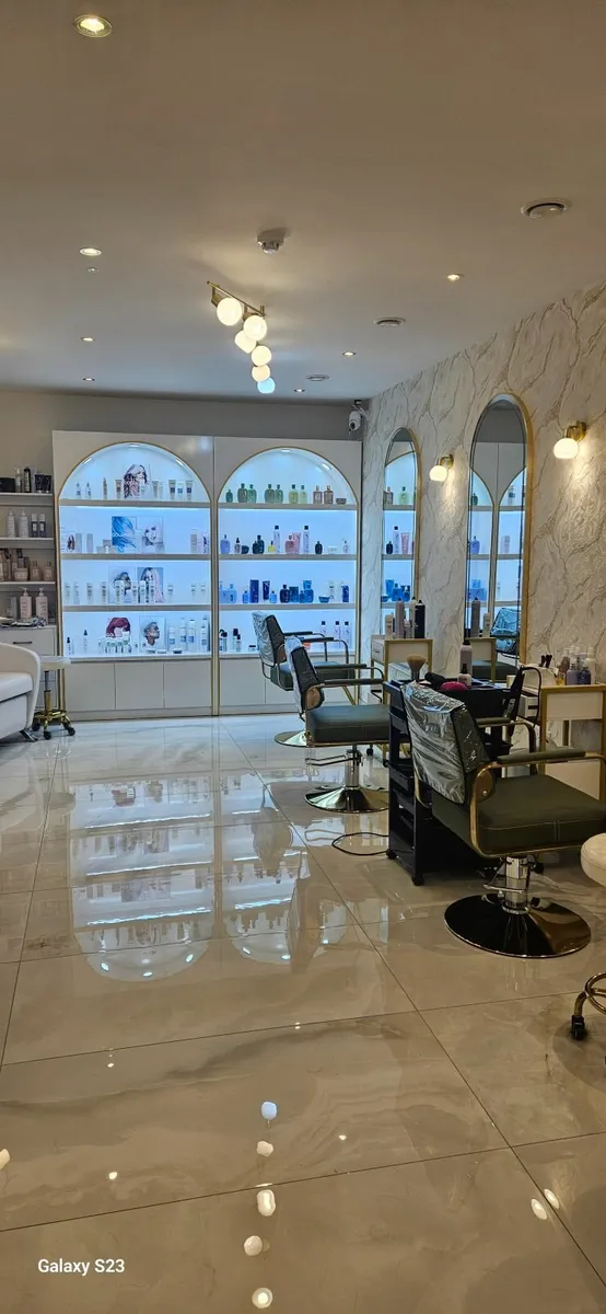 HAIR DRESSING CHAIR FOR HIRE COOLMINE DUBLIN 15 - Image 2