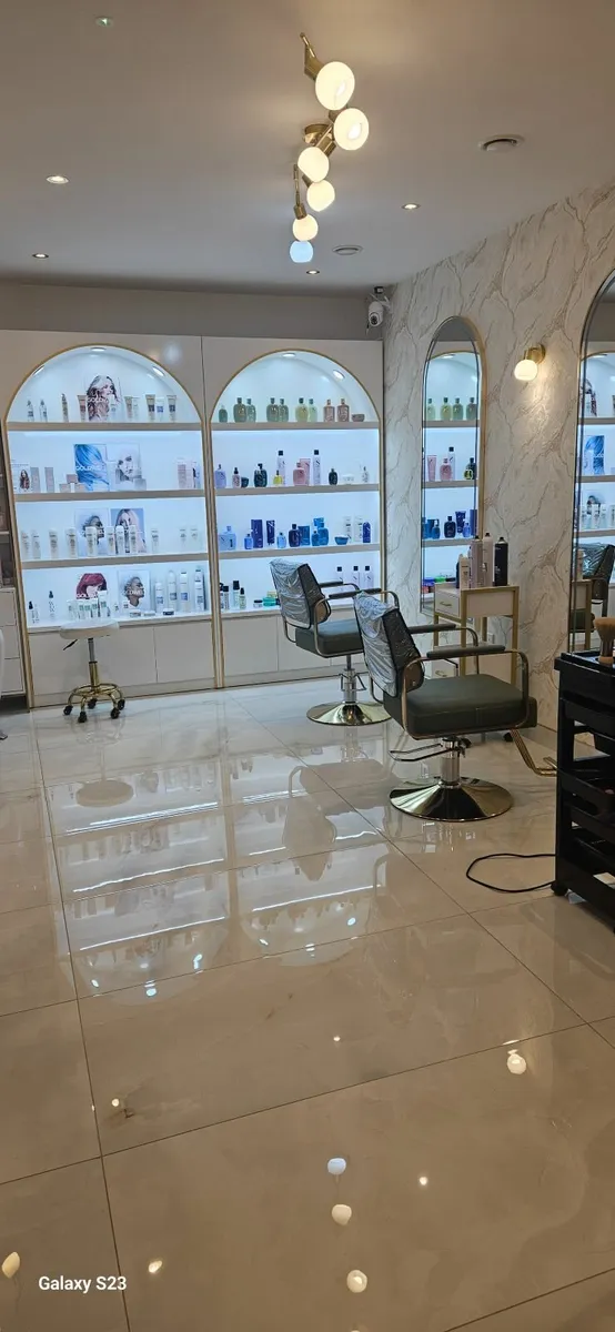 HAIR DRESSING CHAIR FOR HIRE COOLMINE DUBLIN 15 - Image 3