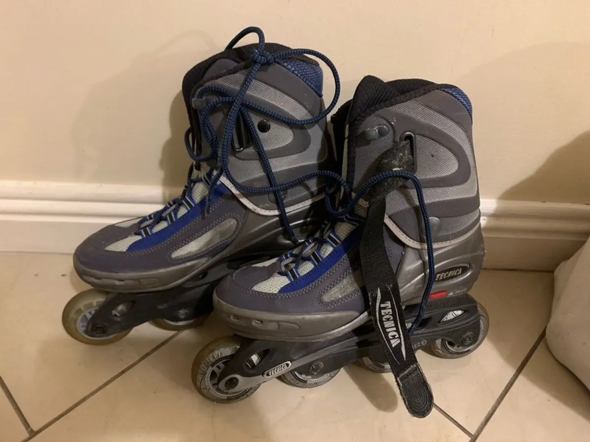 roller blades - Image 1