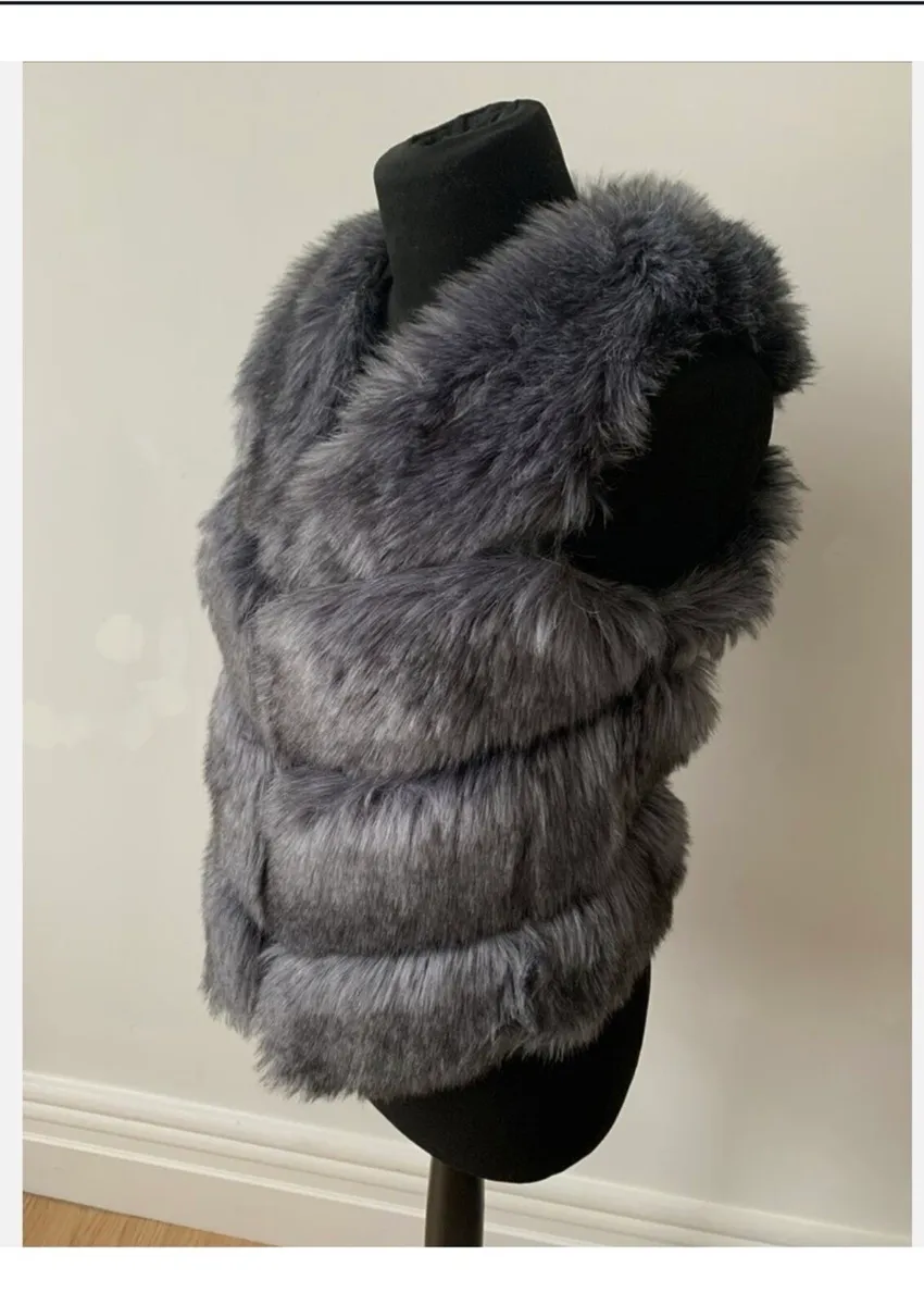Love & Other things Fur Gilet - Image 1