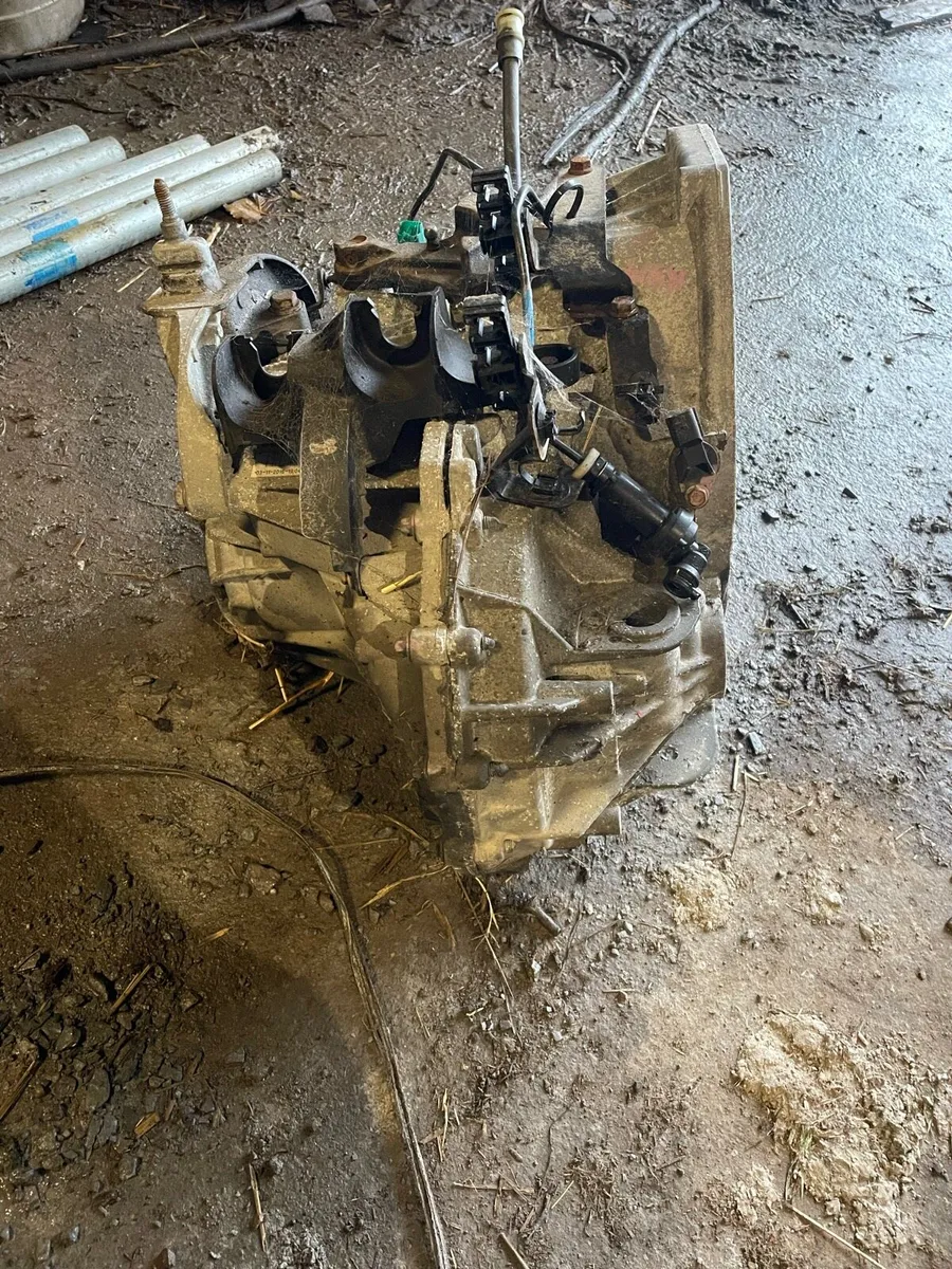 Renault trafic 161 x82 6 speed gearbox - Image 3