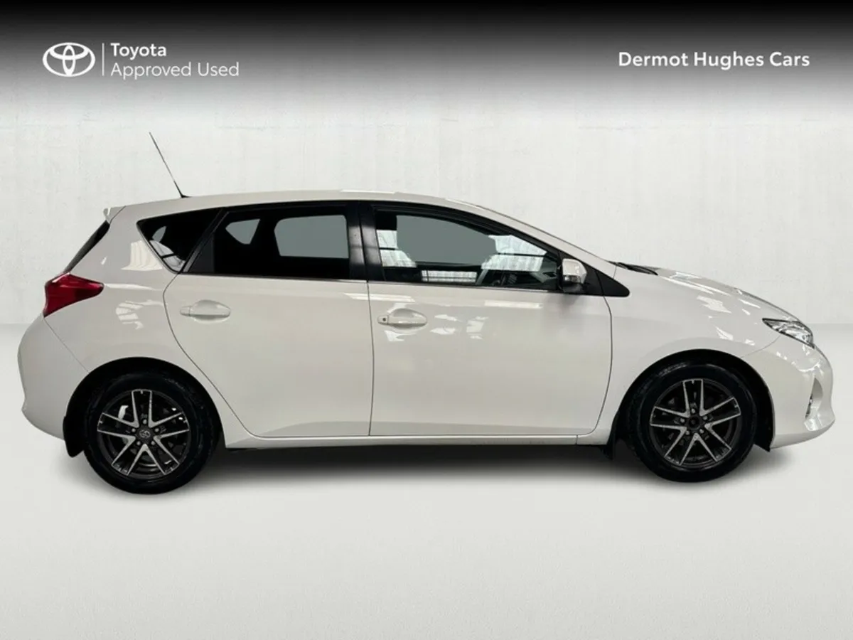 Toyota Auris 1.4 D-4D ICON 5DR S/S - Image 3