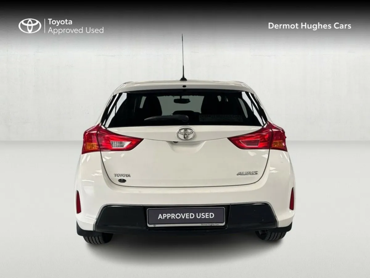 Toyota Auris 1.4 D-4D ICON 5DR S/S - Image 4