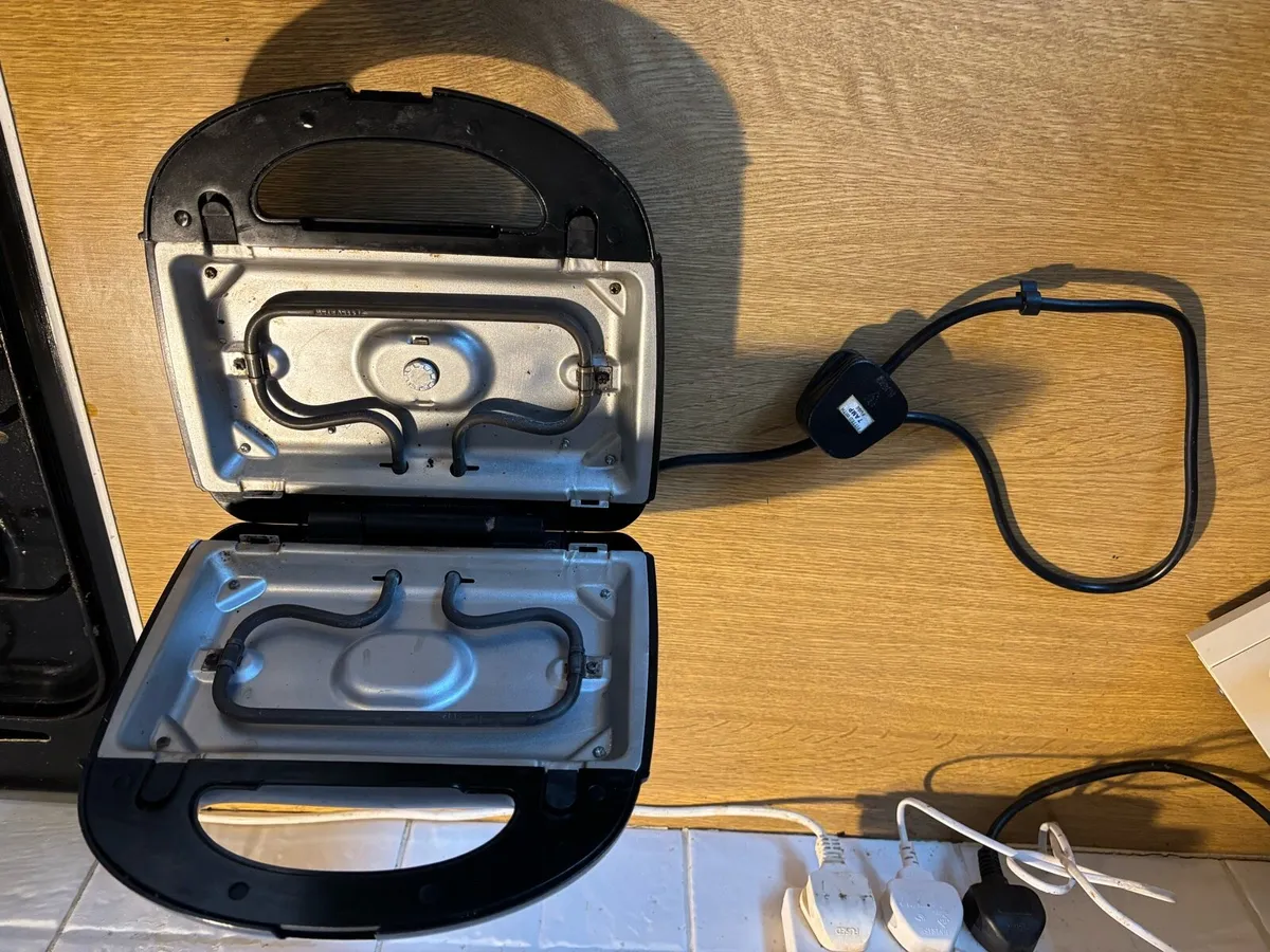 3 in 1 Toaster - Image 2